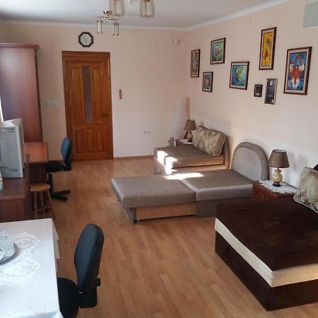 "Arttrakt" Hotel Lviv Luaran gambar