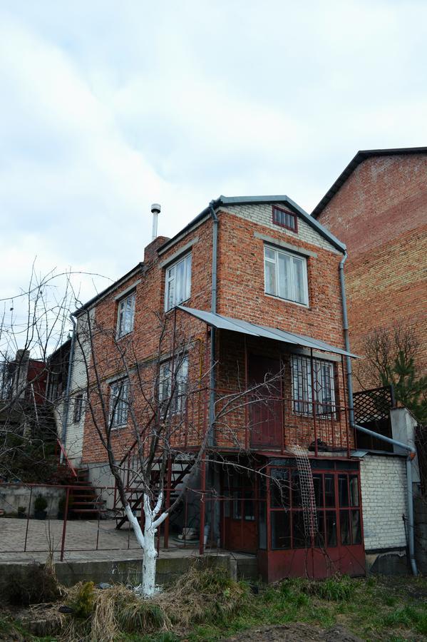 "Arttrakt" Hotel Lviv Luaran gambar