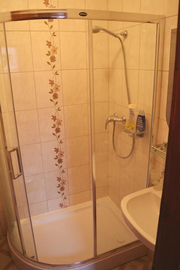 "Arttrakt" Hotel Lviv Luaran gambar