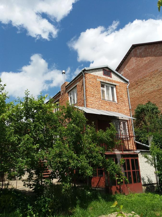 "Arttrakt" Hotel Lviv Luaran gambar